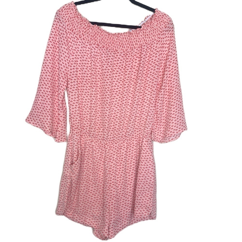GB Gianni Bini pink and red short romper with pockets